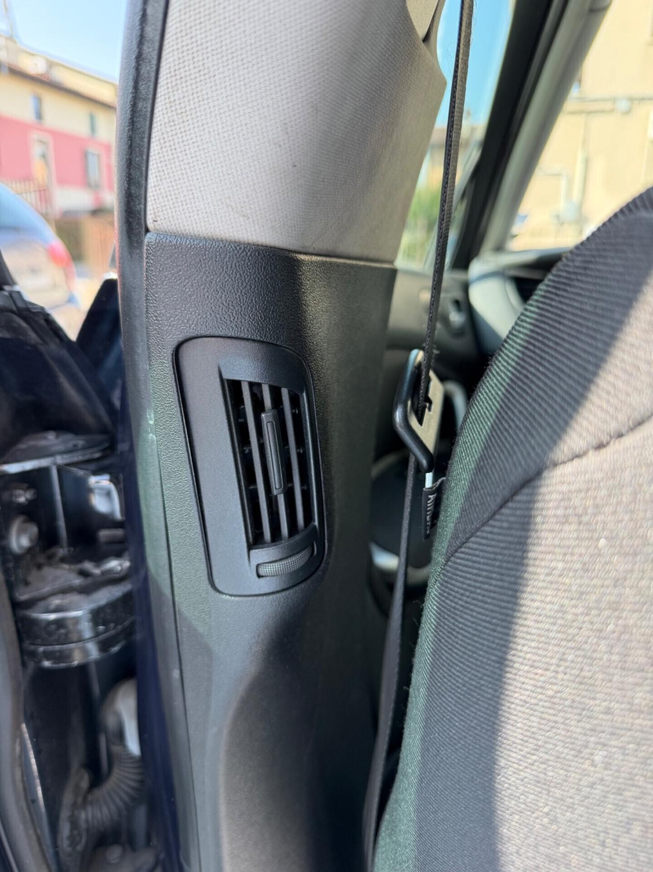 Citroen C5 2.0-160CV - Revisionata-tagliandata-GARANZIA 12