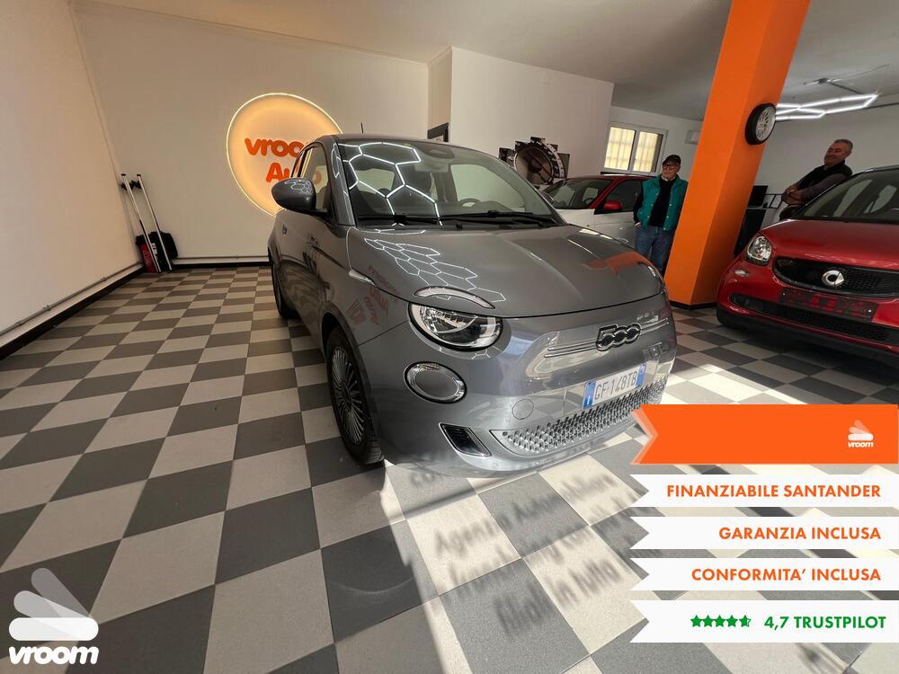 FIAT 500e Berlina 42 kWh La Prima