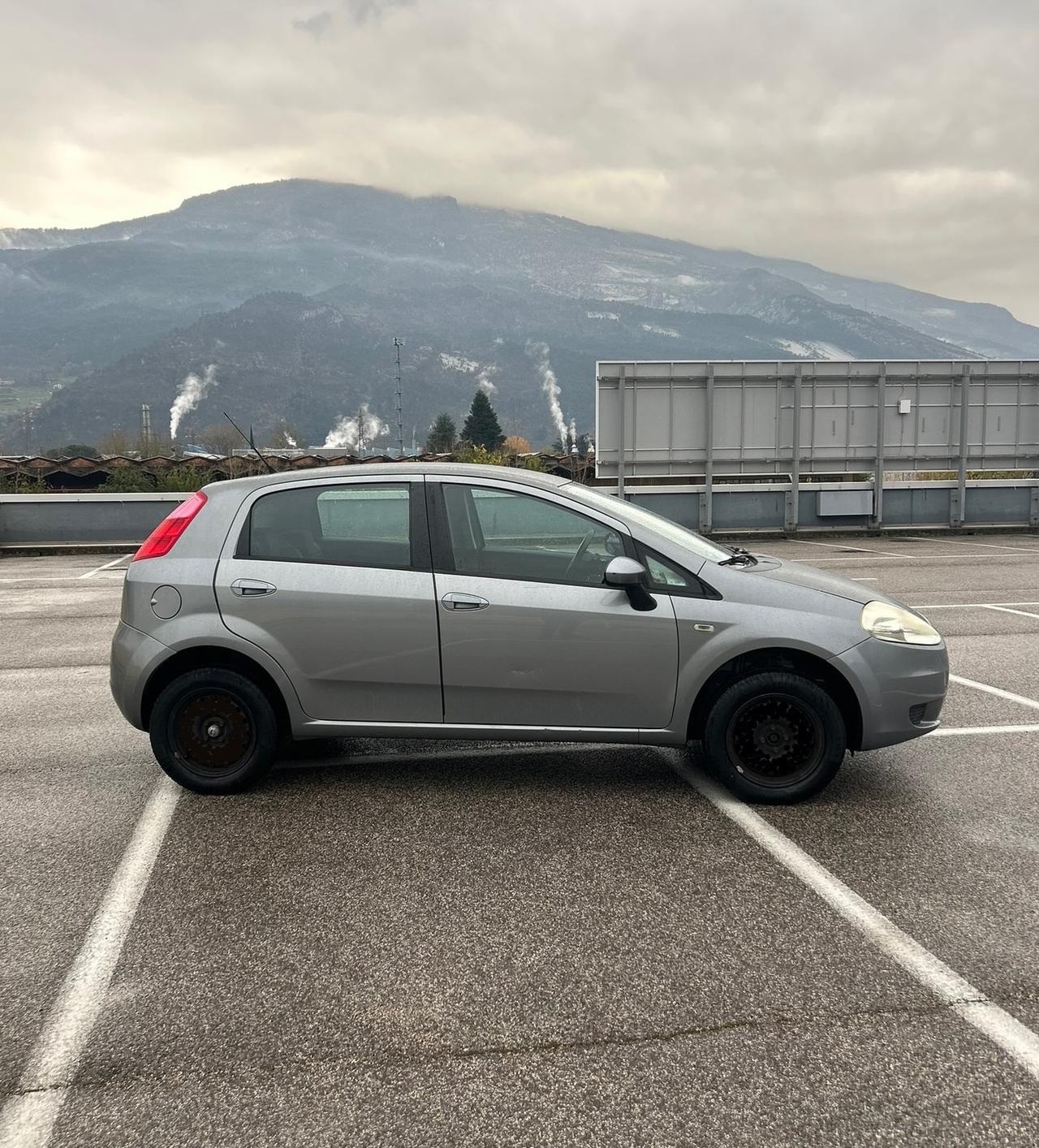 Fiat Grande Punto Dynamic Neopatentati 2009