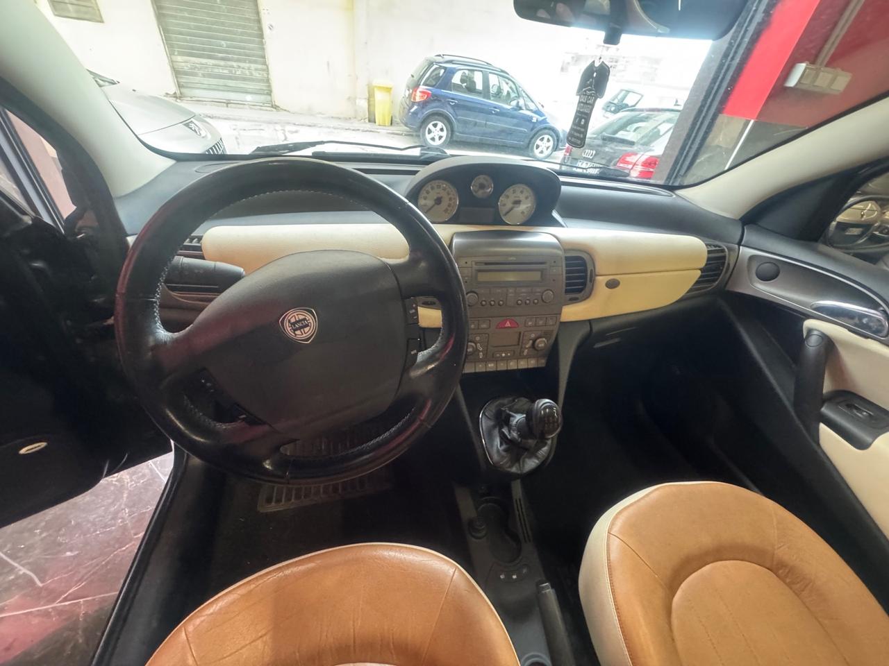 Lancia Ypsilon 1.3 Multijet 16V Platino