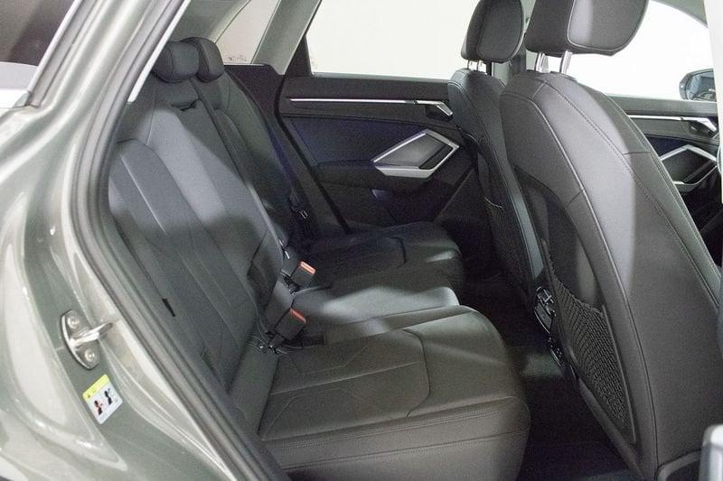 Audi Q3 Q3 40 TDI quattro S tronic Business Advanced