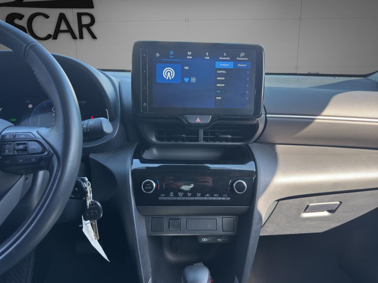 Toyota Yaris Cross 1.5h fwd 116cv - Unipro - Promo finanziamento - Cerchi in lega - Schermo - Retrocamera