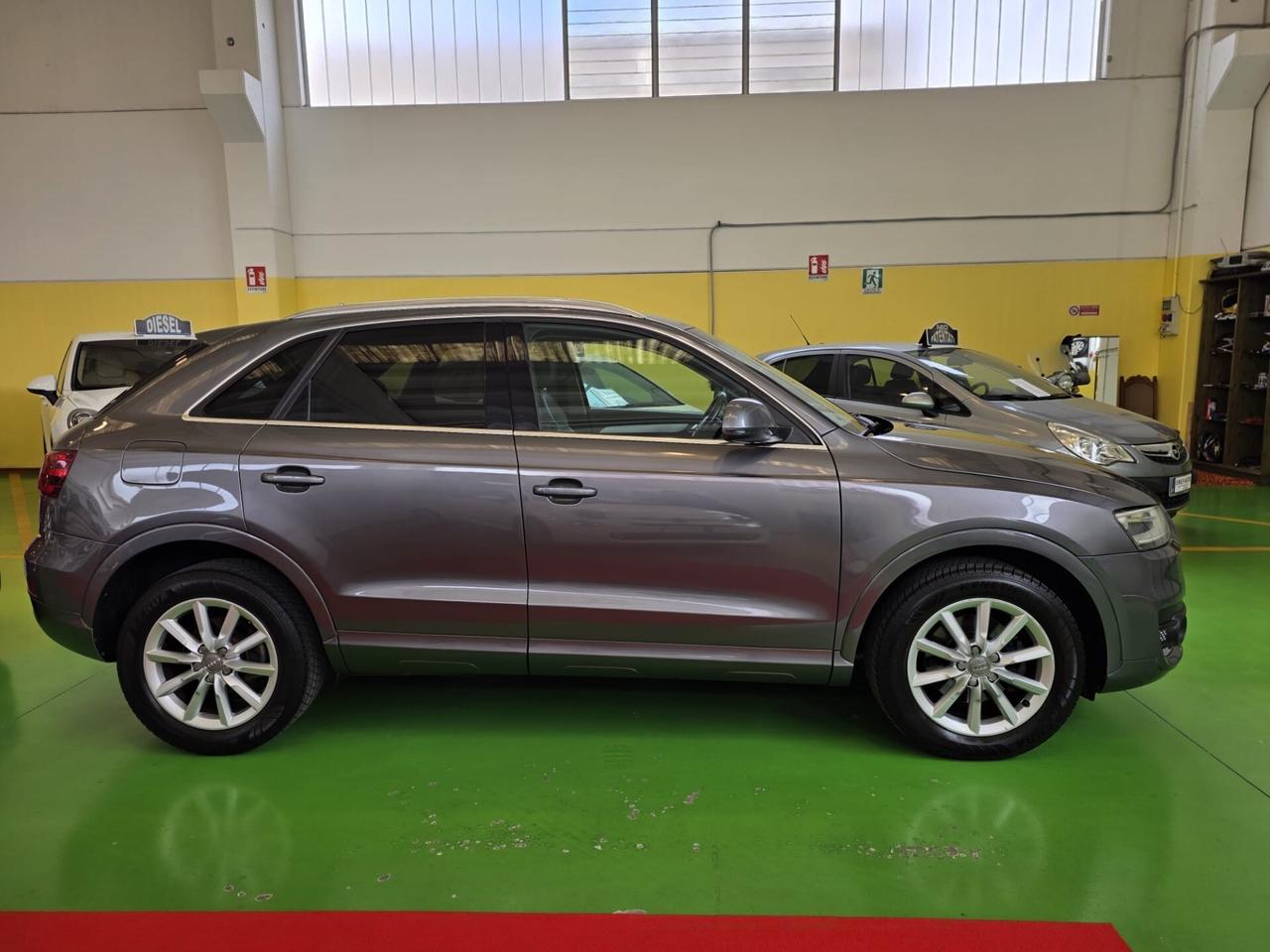 Audi Q3 2.0 TFSI S. Lain 4x4,, Automatica