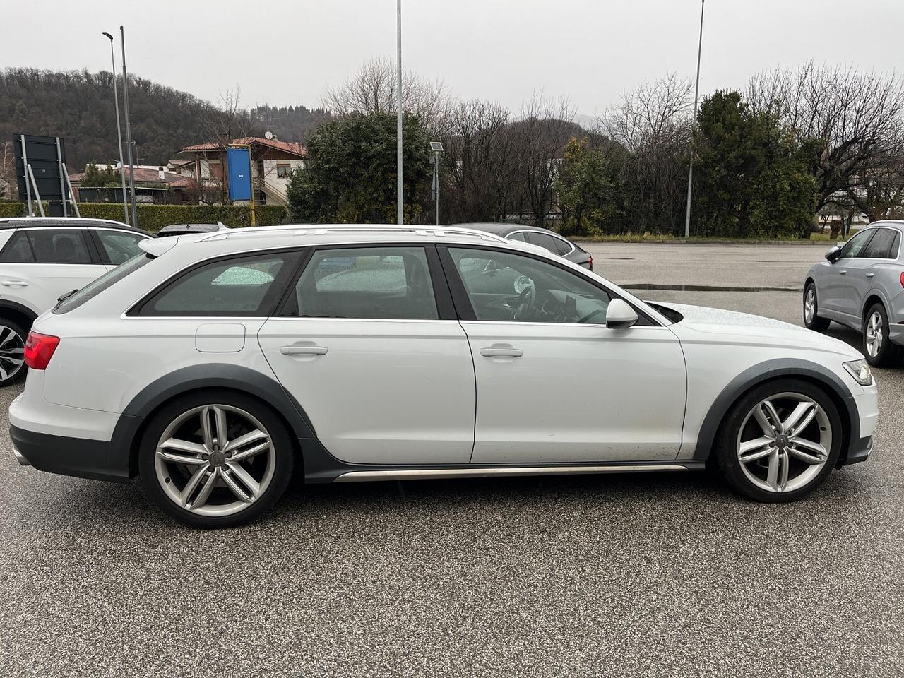 AUDI A 6 ALLROAD 3000 TDI 245 CV S.TRONIC