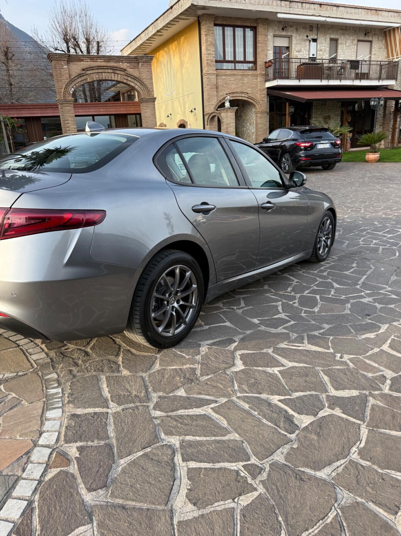 Alfa Romeo Giulia 2.2 Turbodiesel 150 CV