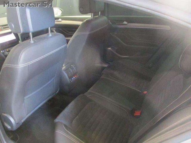 VOLKSWAGEN Passat Berlina 2.0 tdi SCR Executive 190cv dsg - GC157KR