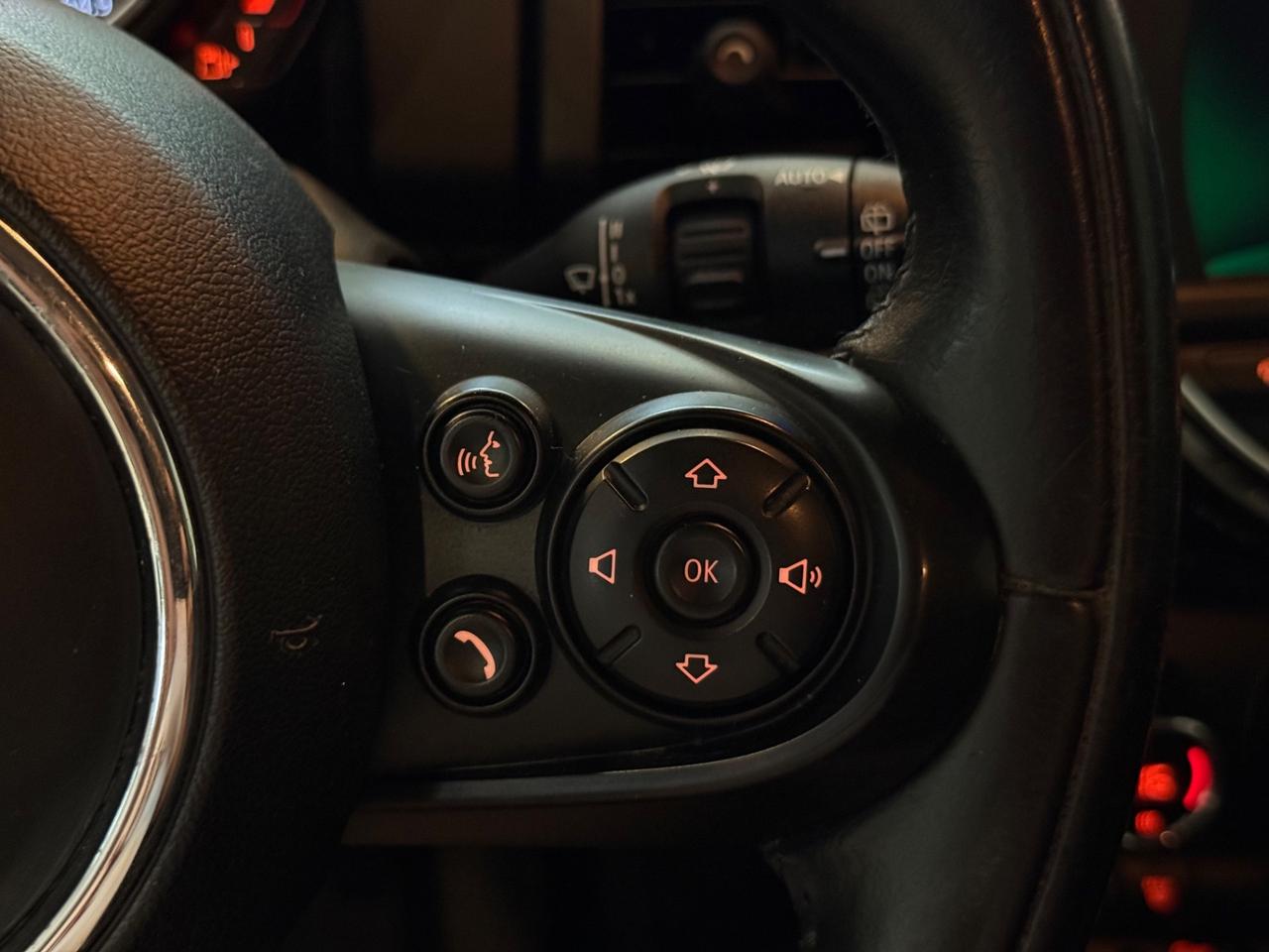 Mini one 1.5 Baker Street 2019 150.000KM