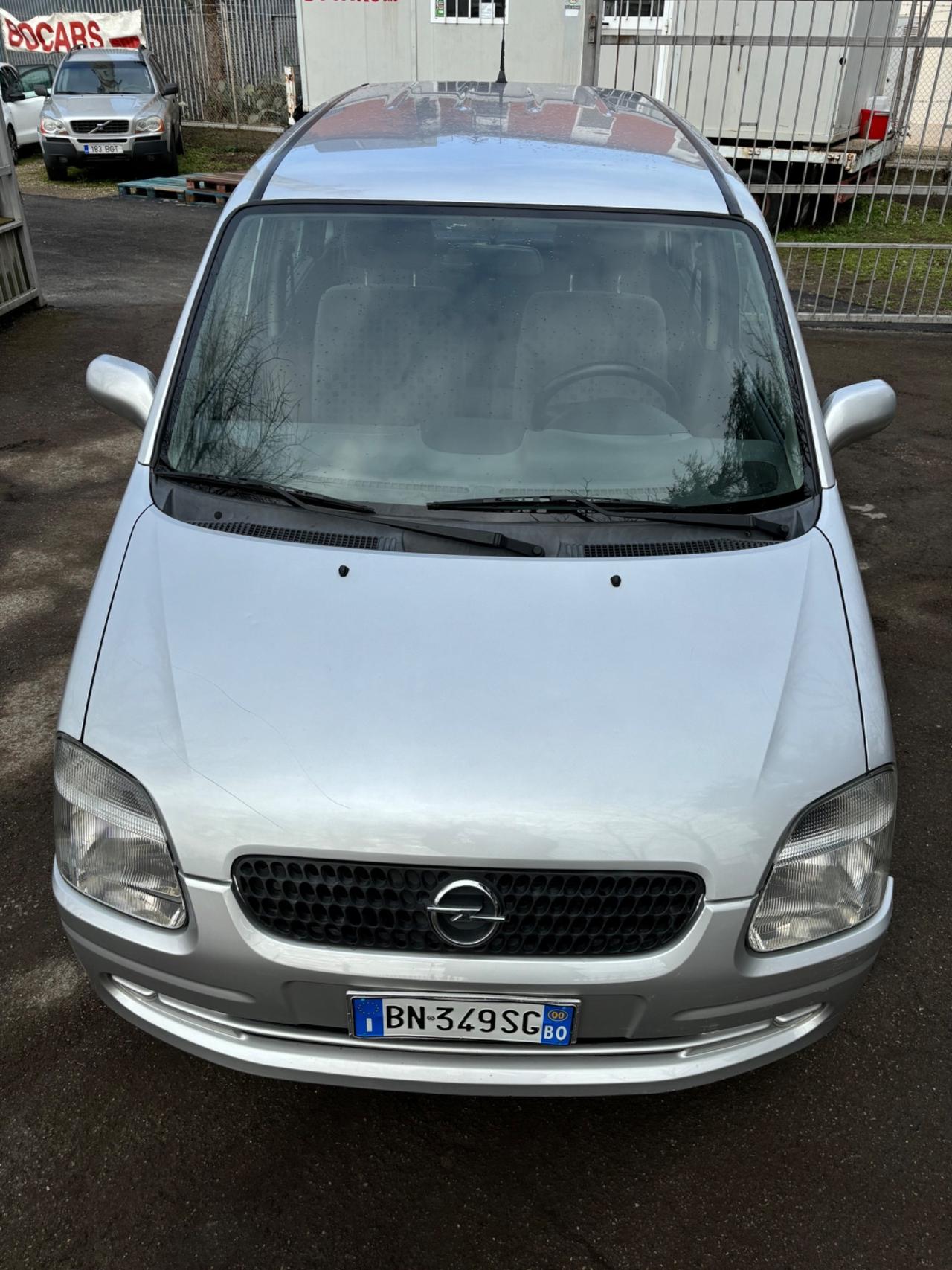 Opel Agila 1.0 12V Comfort