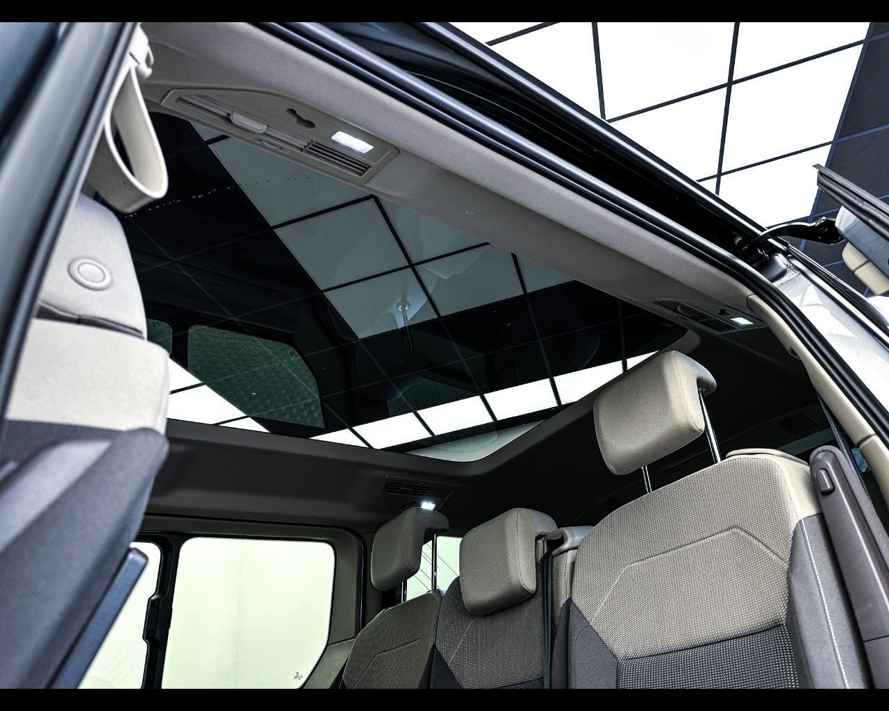 VOLKSWAGEN Multivan 7ª '21-> - Multivan 2.0 TDI 150CV DSG Life