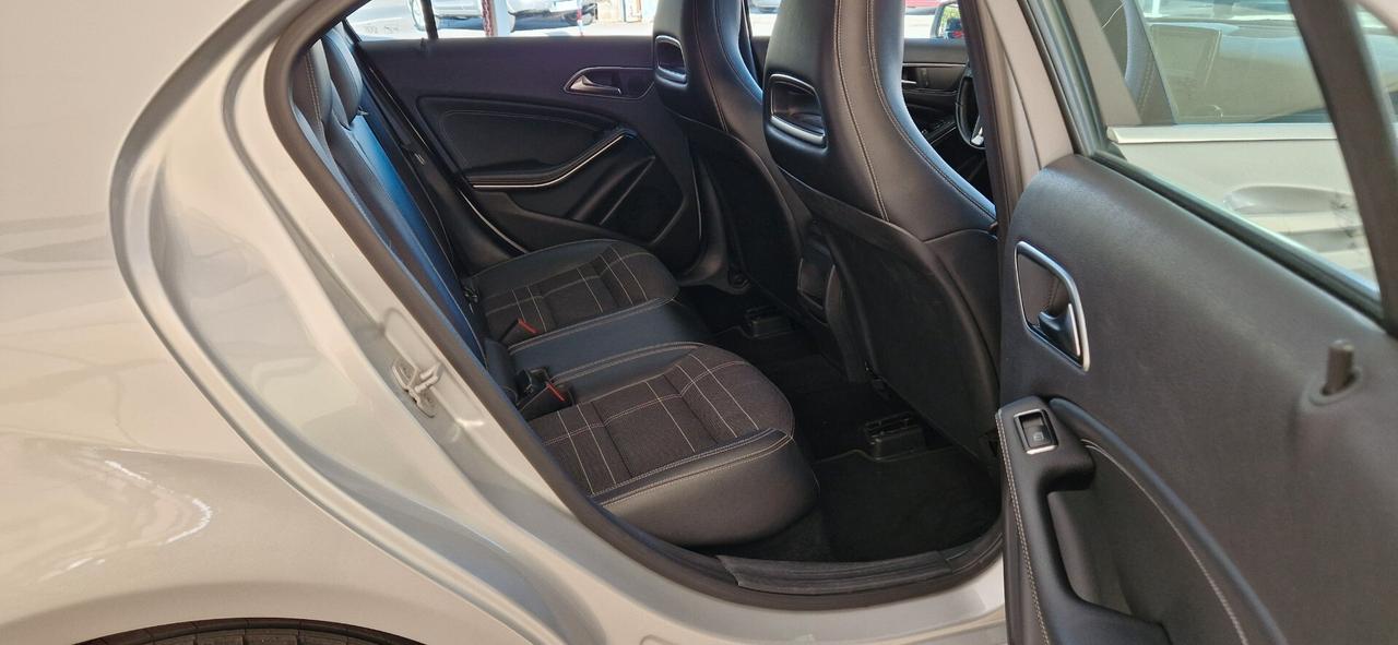 Mercedes A 180 CDI Premium * Navi - Led - Retrocamera *