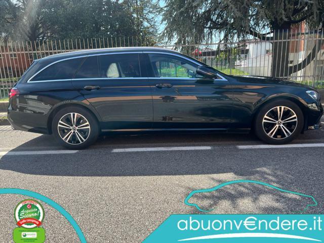 MERCEDES-BENZ E 220 d Mild hybrid 4Matic Auto Sport
