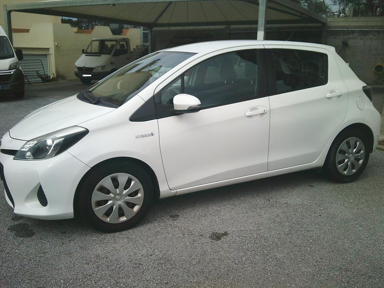 Toyota Yaris 1.5 Hybrid 5 porte Lounge