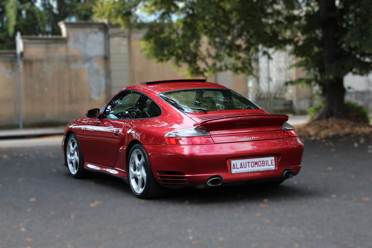 Porsche 911 996 Turbo cat Coupé