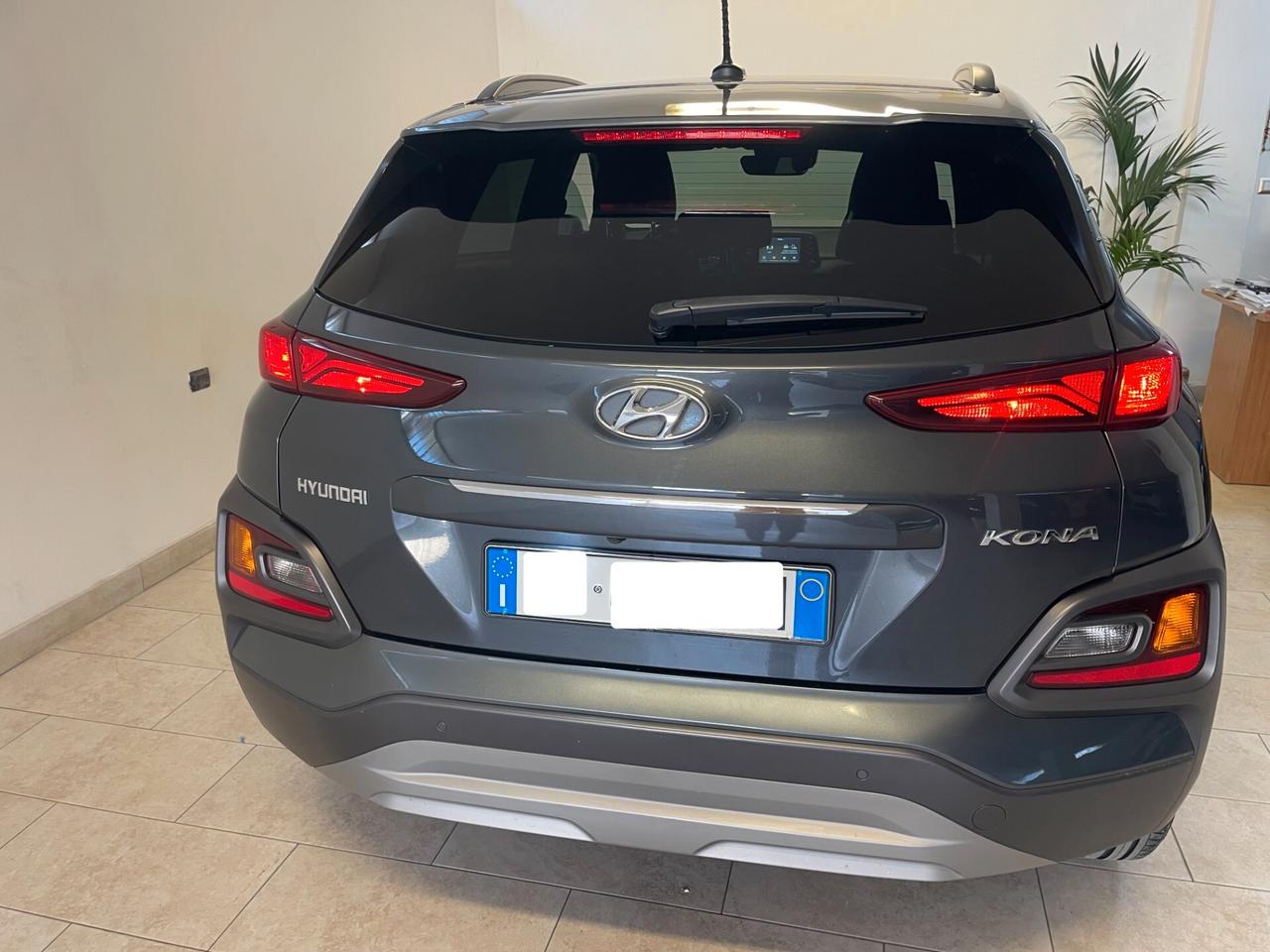 Hyundai Kona 1.6 115 CV CRDI Xpossible FULL OPTIONAL ! TAGLIANDATA NEOPATENTATI