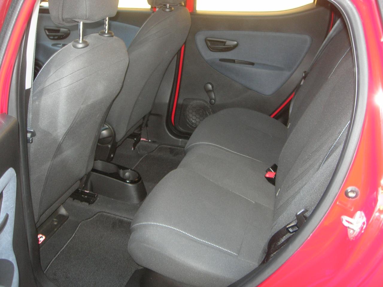 Lancia Ypsilon 1.0 FireFly 5 porte S&S Hybrid Ecochic Gold