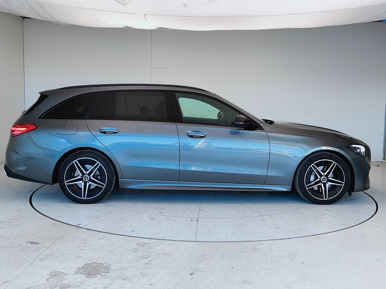 Mercedes-Benz Classe C-S206 SW 2021 - C SW 220 d mhev AMG Line Advanced 197cv auto