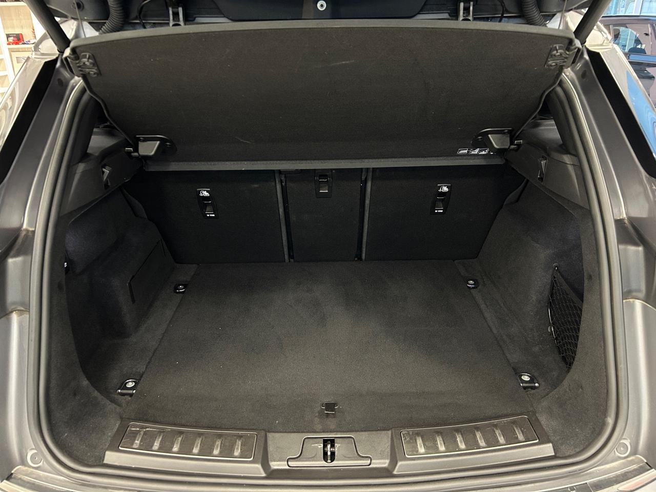 Land Rover Range Evoque 2.0D I4 180 CV AWD Auto R-Dynamic SE