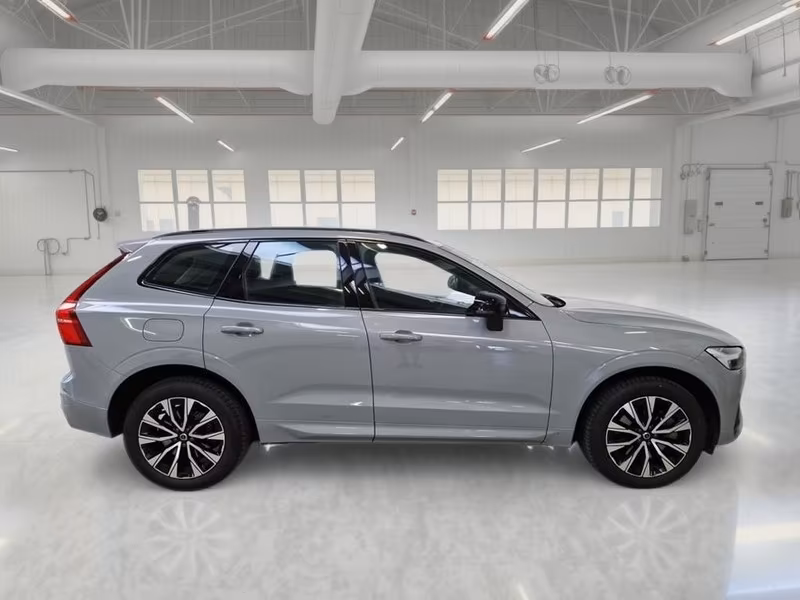 VOLVO XC60 B4 D AUTOMATICO PLUS DARK SUV