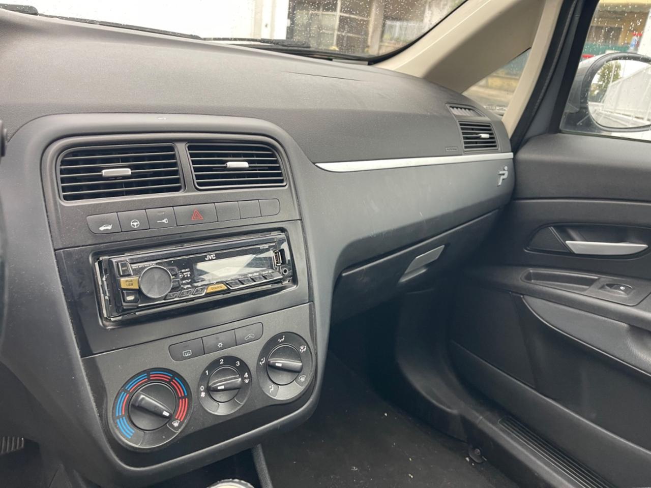 Fiat Grande Punto 1.3 MJT 75 CV 5 porte Dynamic