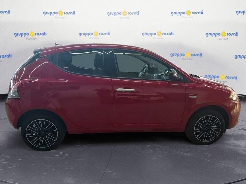 Lancia Ypsilon New 5 porte My24 1.0 Firefly 70 CvStart&Stop Hybrid Oro
