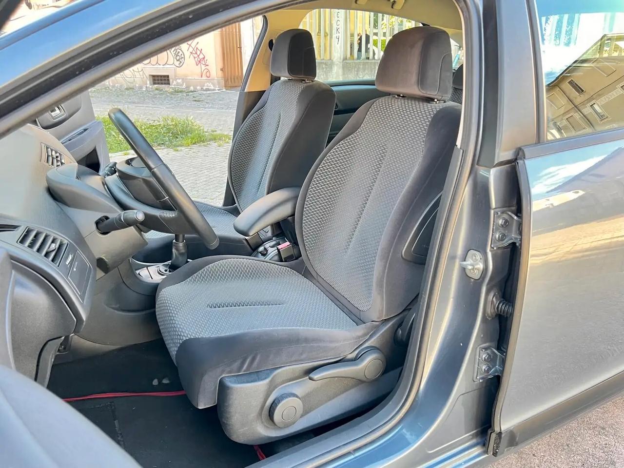 Citroen C4 5 Porte 1.6 16v 110cv Elegance
