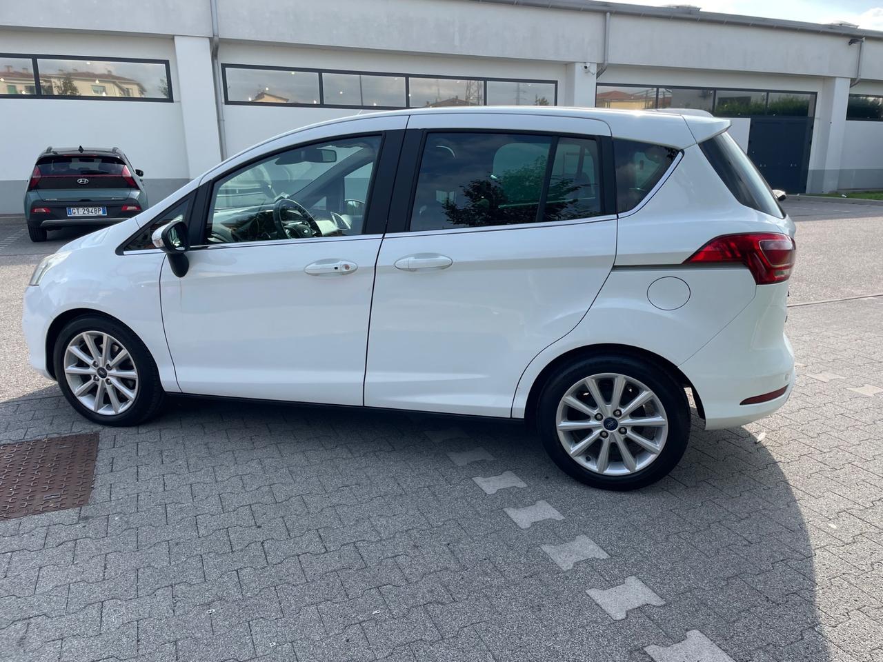 Ford B-Max 1.0 benzina anno 2015 pronta al uso