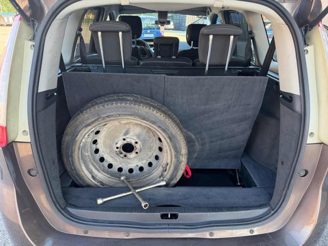 RENAULT Scenic 7posti 1.5 dCi 110CV senza nessun lavoro da fare