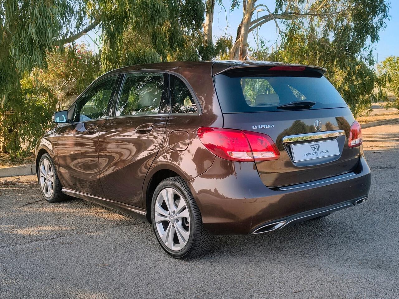 Mercedes Benz B 180 d 1.5 diesel 109cv Sport