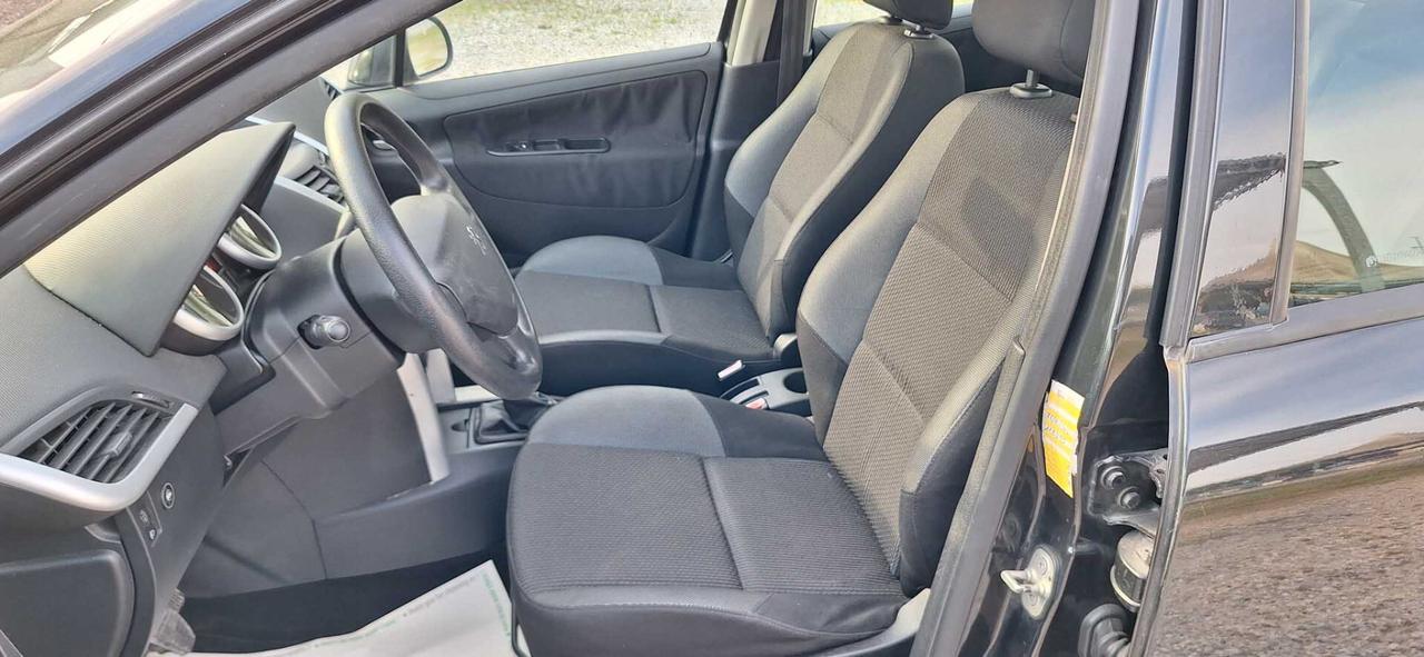 Peugeot 207 Plus 1.4 8V 75CV 5p. ECO GPL