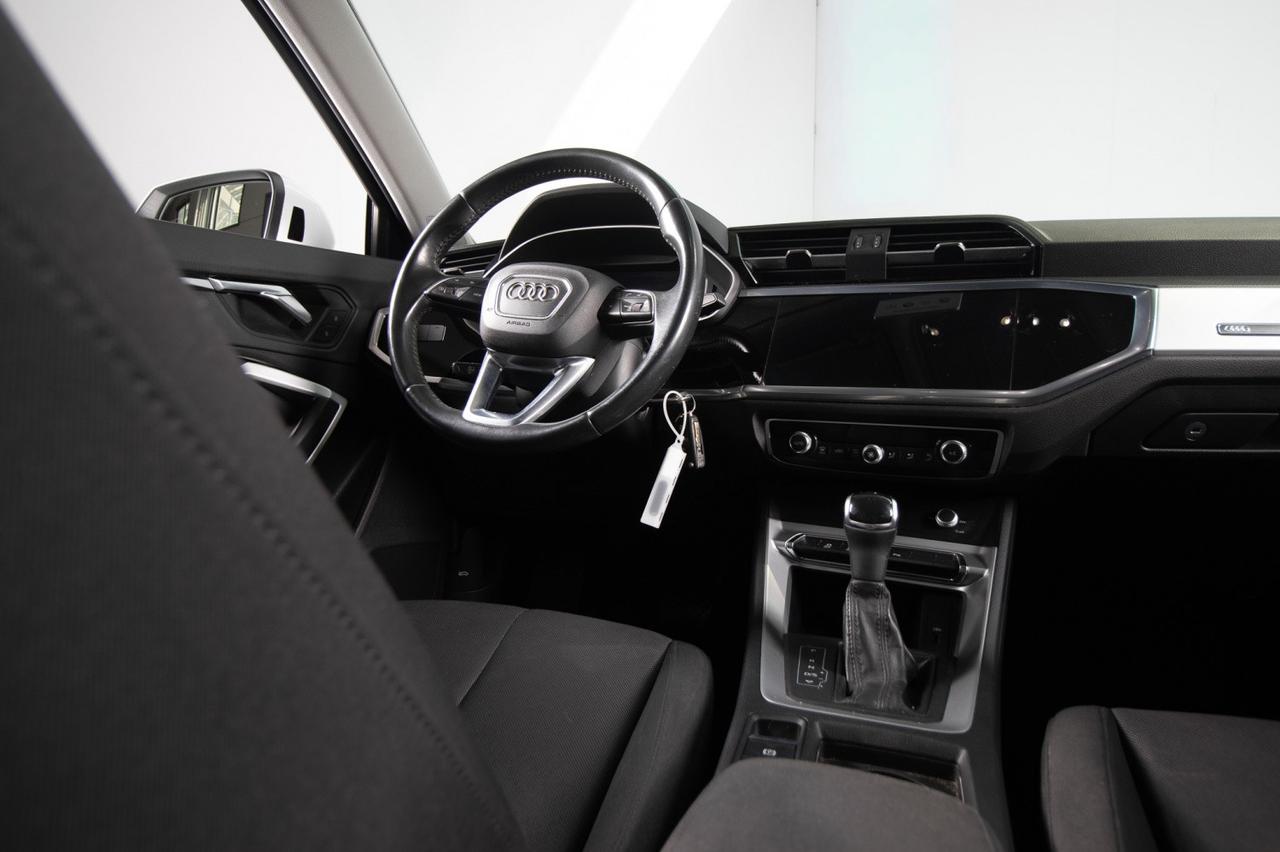 Audi Q3 2.0 Tdi S-tronic 150 Cv Business