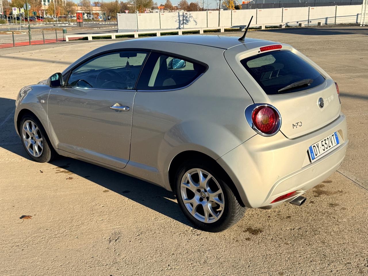 Alfa Romeo MiTo 1.4 T 120 CV GPL Distinctive Sport Pack