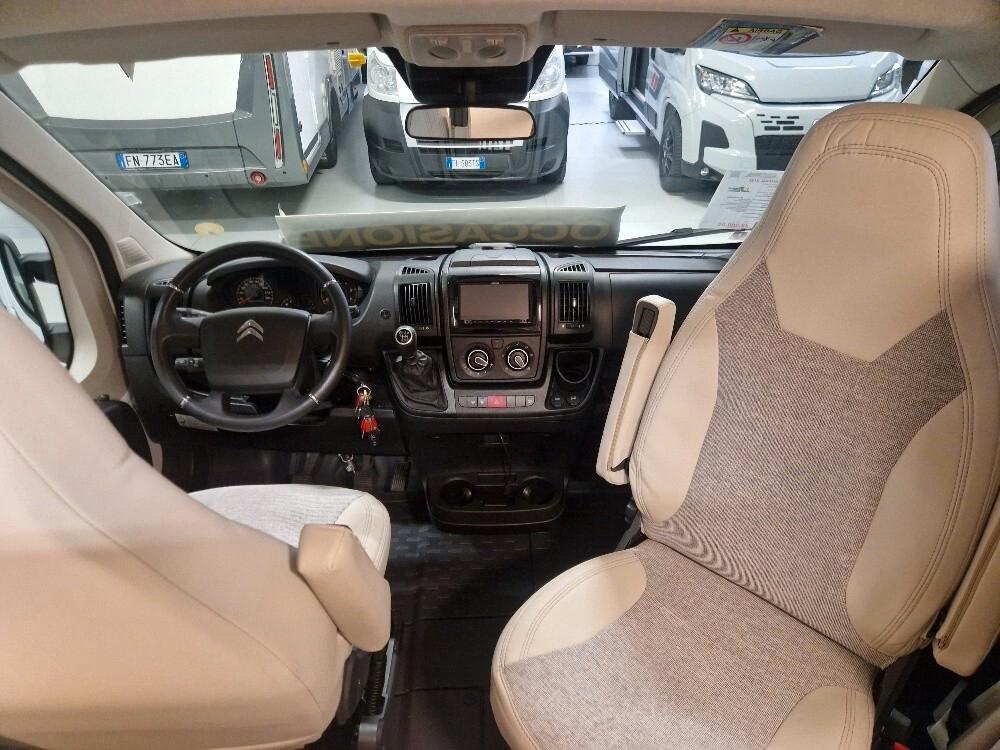 CAMPER VAN CARADO V132