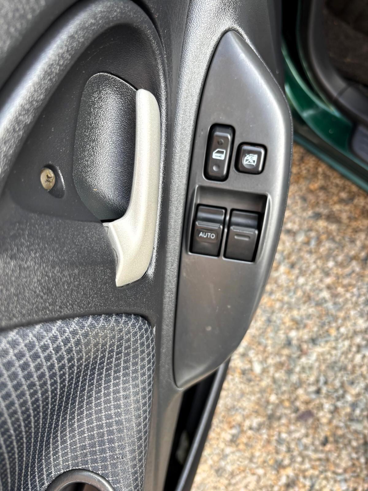Toyota Yaris 1.4 tdi D-4D cat 5 porte Sol