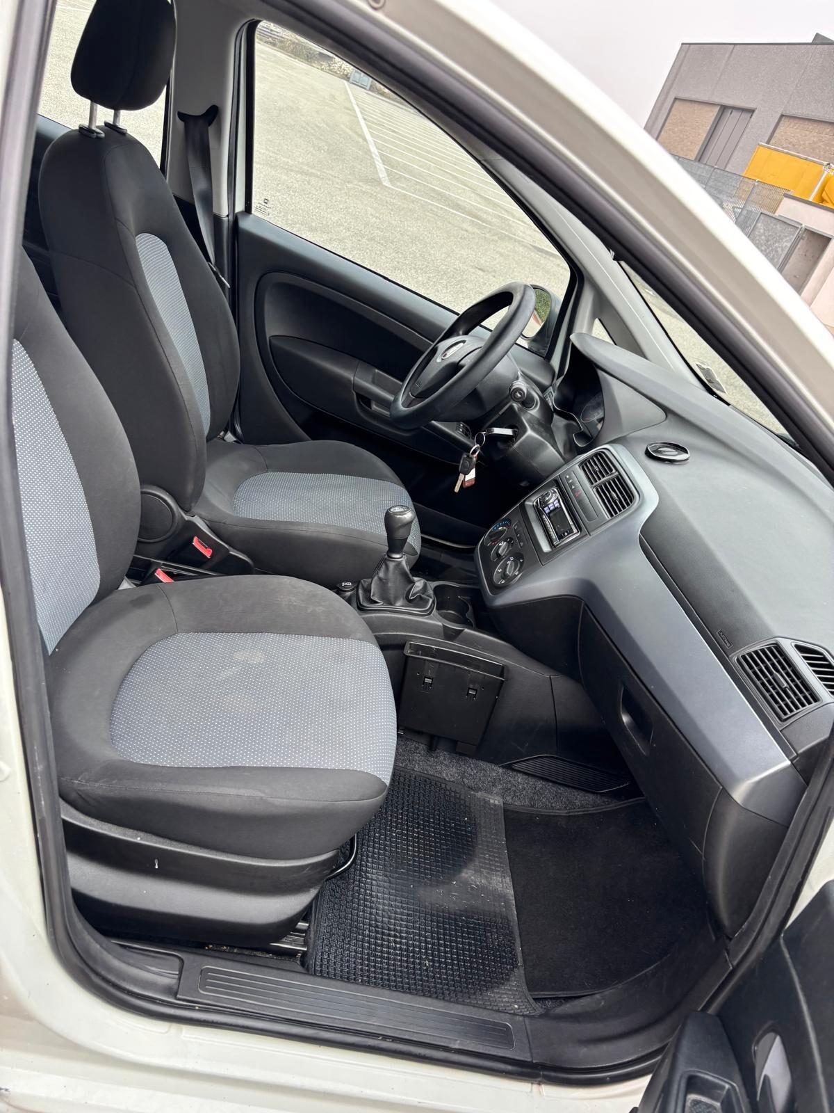 Fiat Grande Punto 1.3MJT 75 5p.Van Actual 4pt