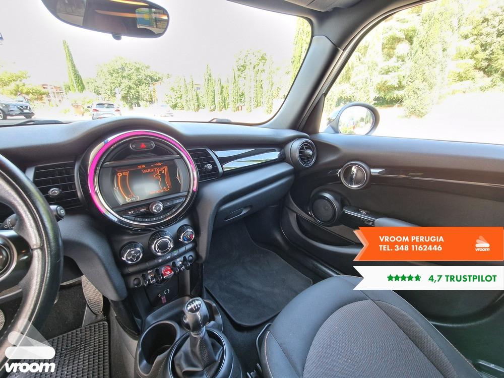 MINI Cooper D F55 1.5 Hype 5P 2017 NEOPATENTATO