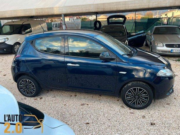 Lancia Ypsilon PLATINUM