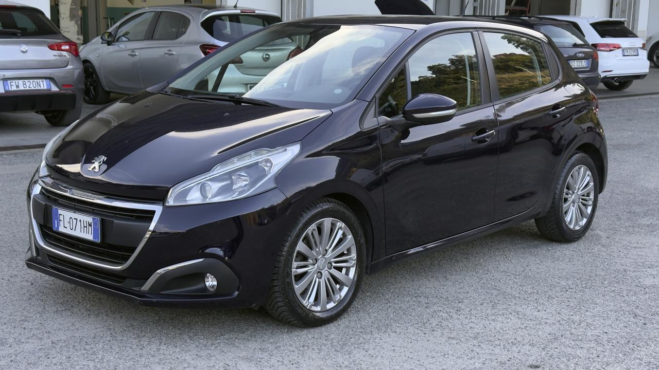 Peugeot 208 BlueHDi 75 5 porte Allure