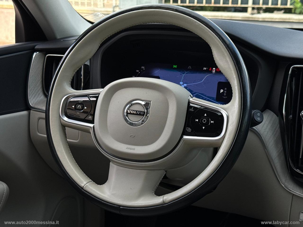 VOLVO XC60 B4 N1 AUTOCARRO 5 POSTI