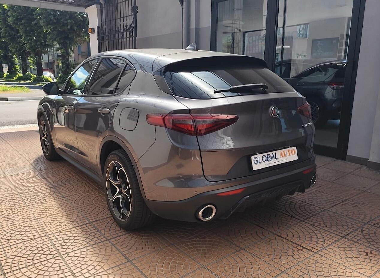 Alfa Romeo Stelvio 2.2 Turbodiesel 190 CV AT8 RWD Executive