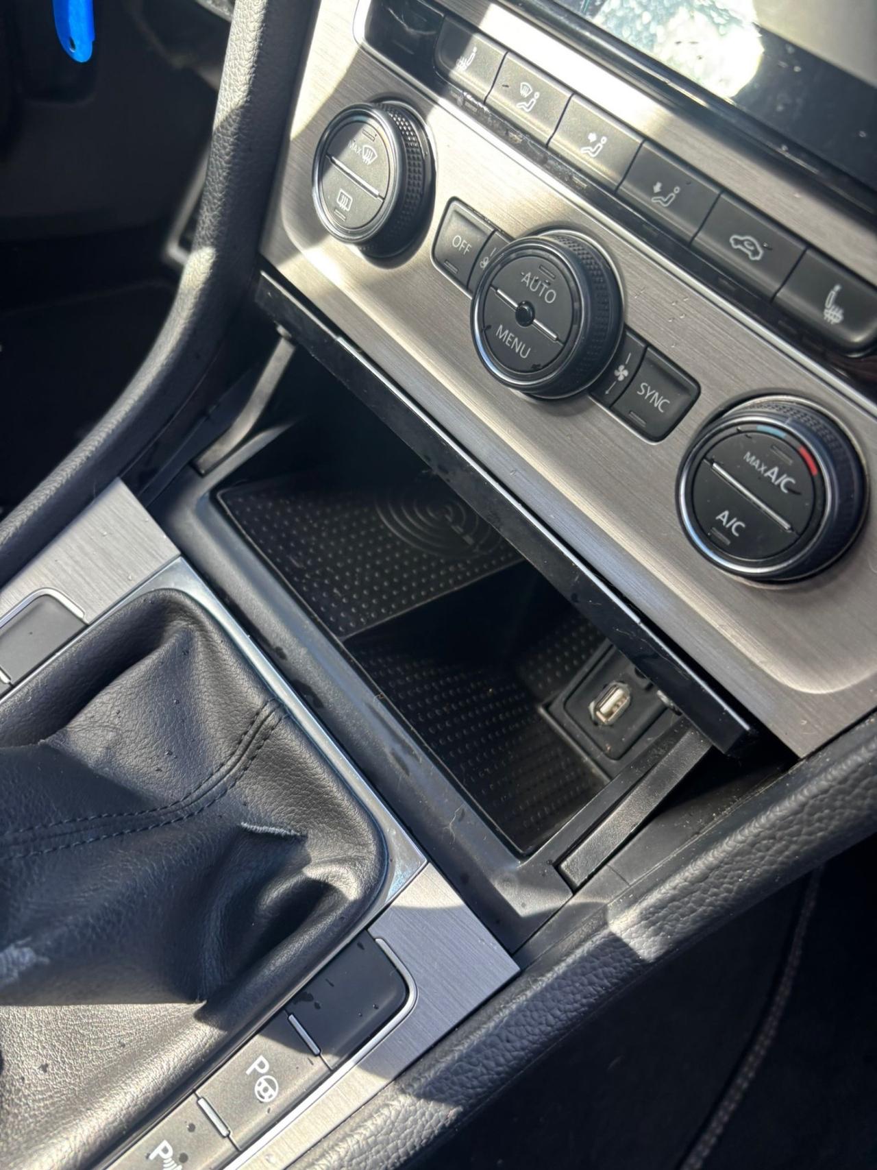 VOLKSWAGEN GOLF 7 1.6 TDI 105CV