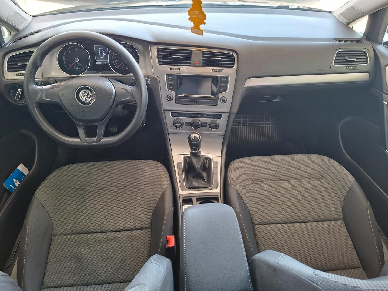 Volkswagen Golf 5P. 1.6 TDI / DA NEOPATENTATI / EURO 5B