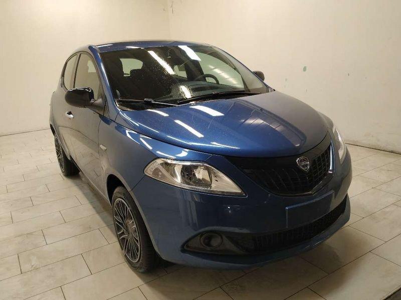 Lancia Ypsilon 1.0 firefly hybrid Oro s&s 70cv