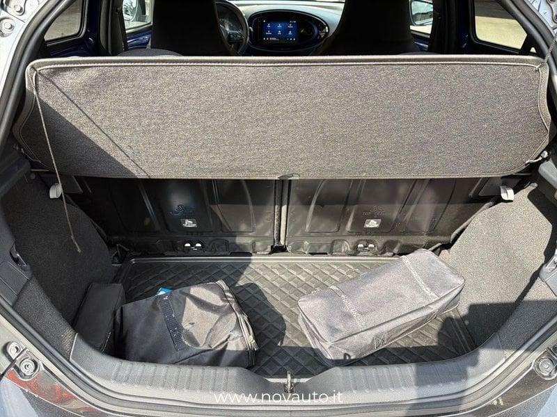 Toyota Aygo X 1.0B (72 CV) Lounge