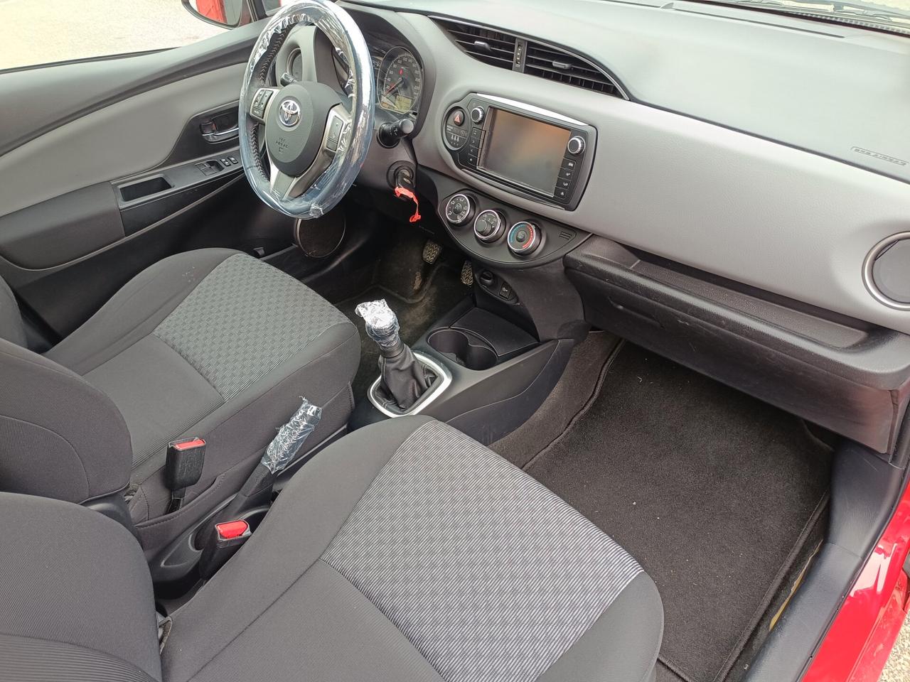 Toyota Yaris 1.0 5 porte Active