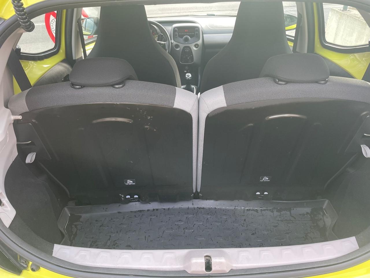 Toyota Aygo 1.0 VVT-i 69 CV 5 porte x-business