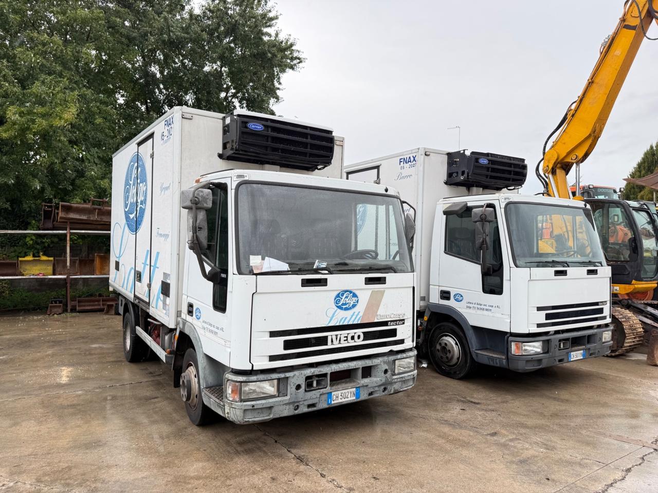 Autocarro IVECO 75E15 isotermico con frigo