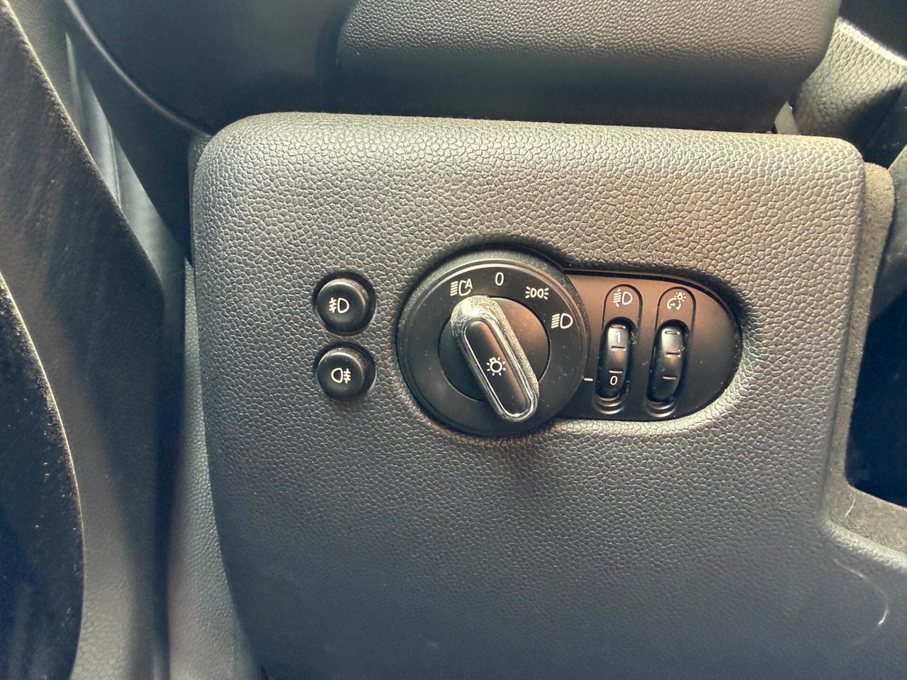 MINI COOPER D ANNO 2019 1.5 DIESEL 116 CV *SINISTRATA