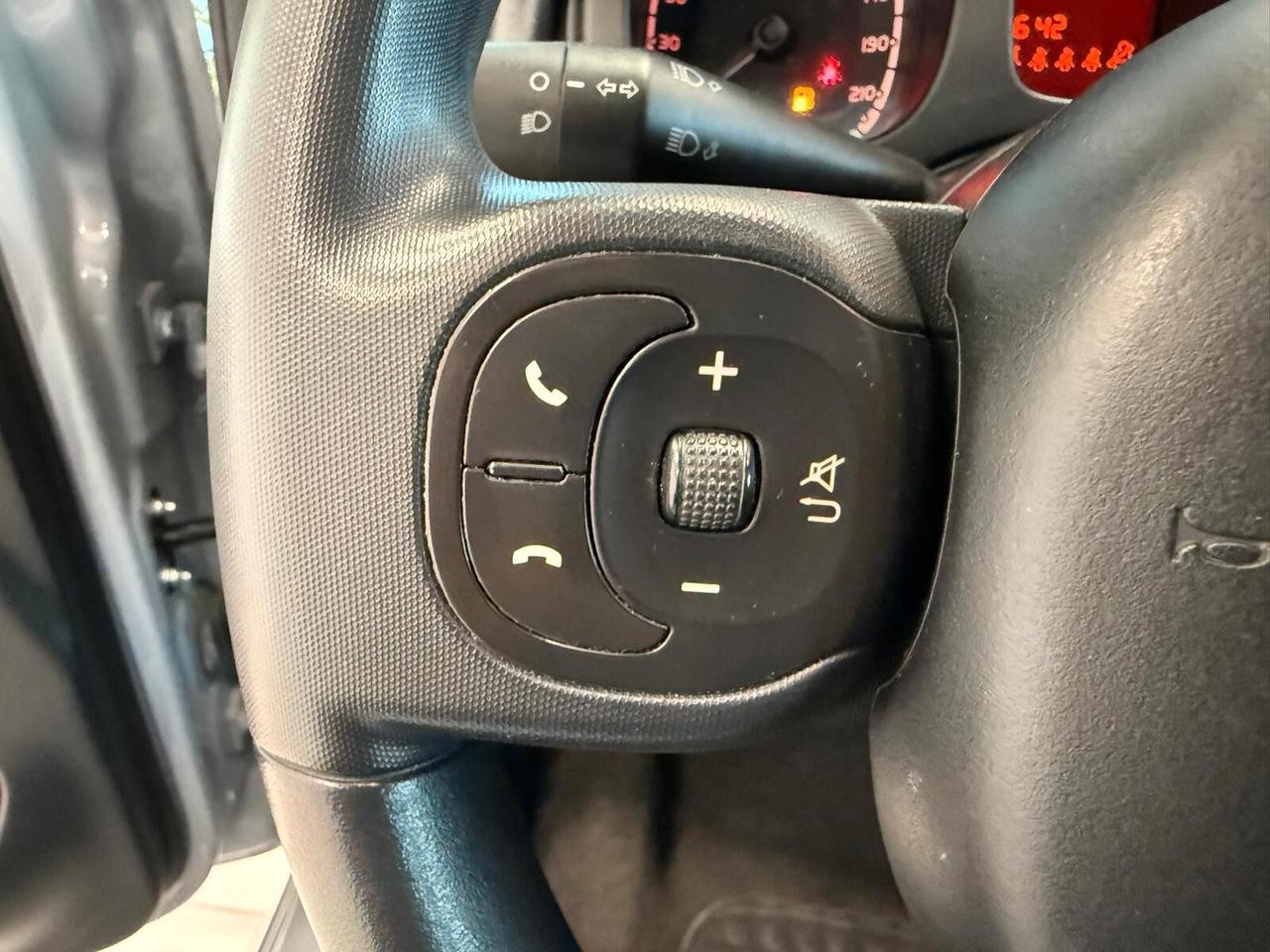 Fiat Panda 1.2 Connected by Wind