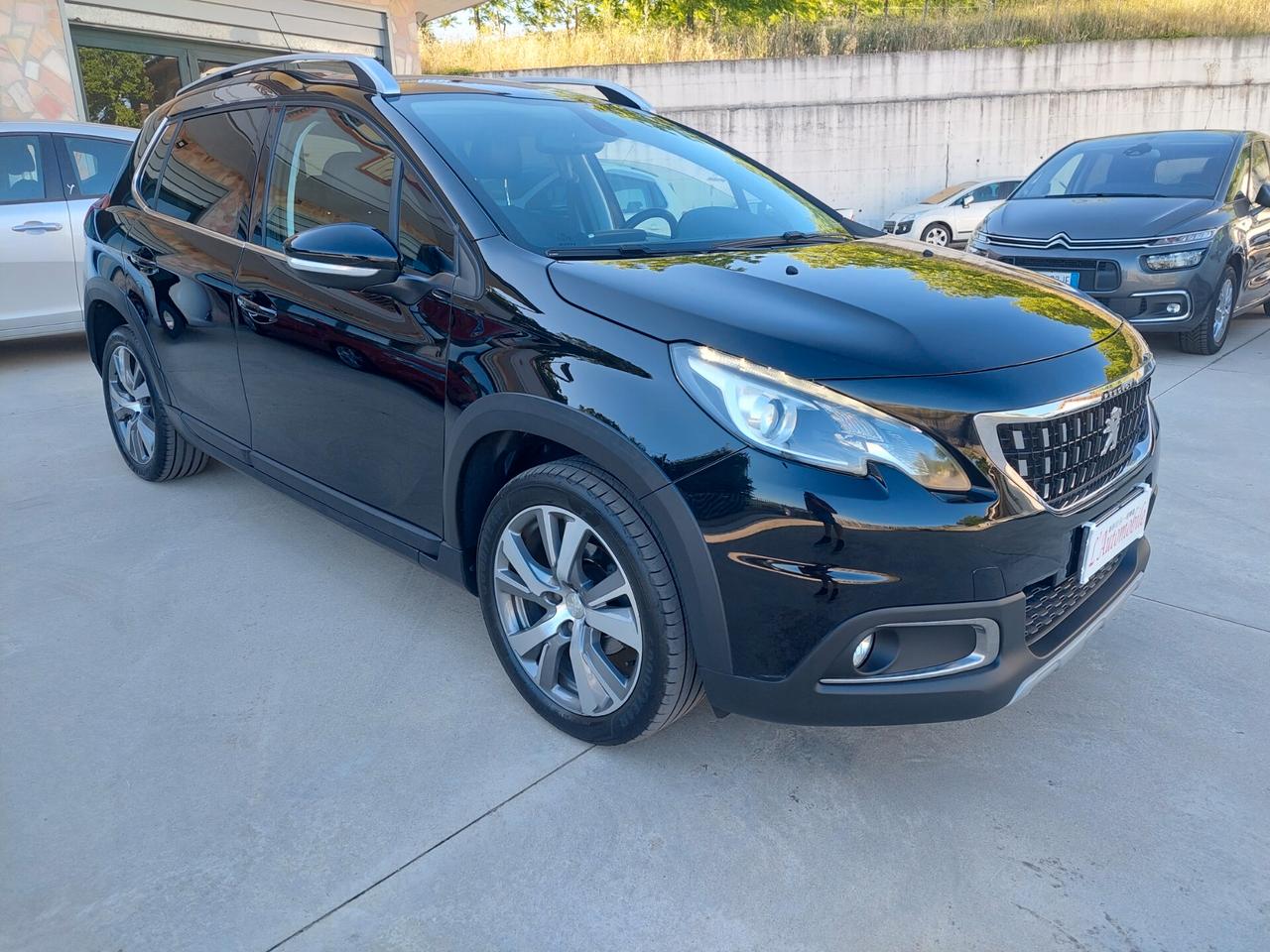 Peugeot 2008 BlueHDi 100 Allure