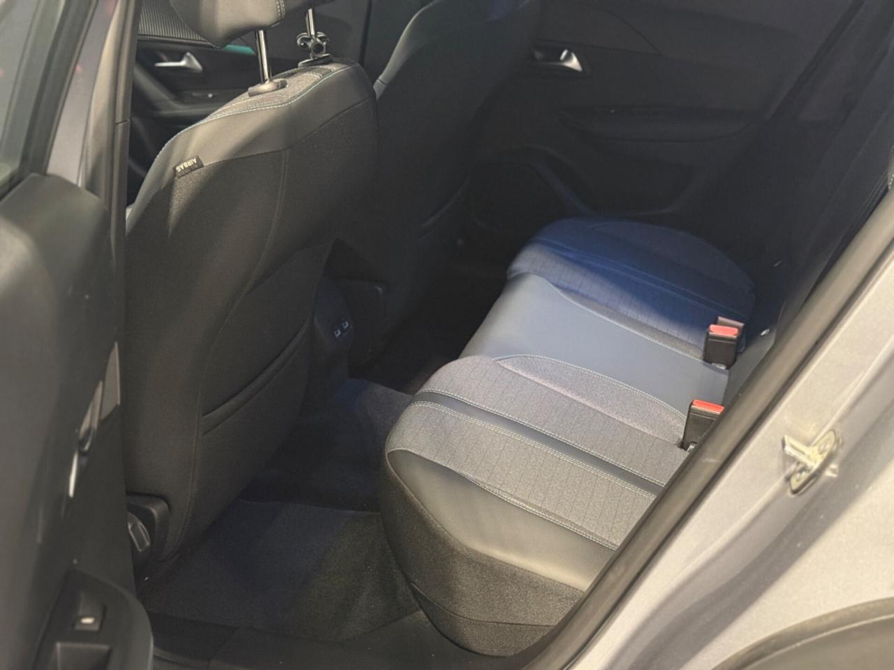 Peugeot 2008 euro 6! 35.000km! S&S Active